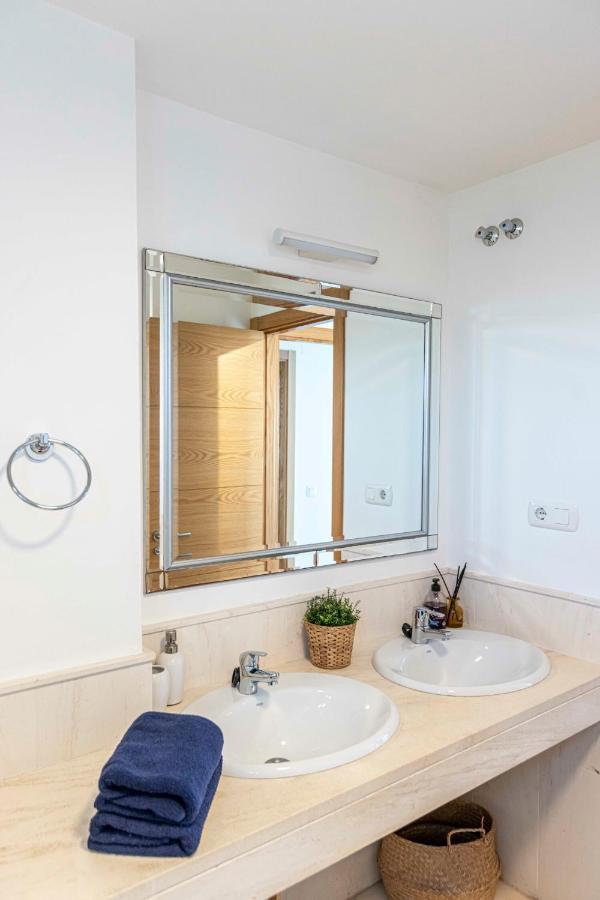 Frontline Beach Penthouse In Mi Capricho Sitio de Calahonda Zewnętrze zdjęcie